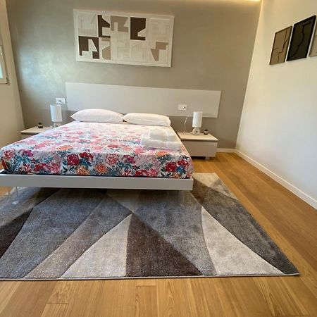 Hz+ Costantini Apartamento Pordenone Exterior foto