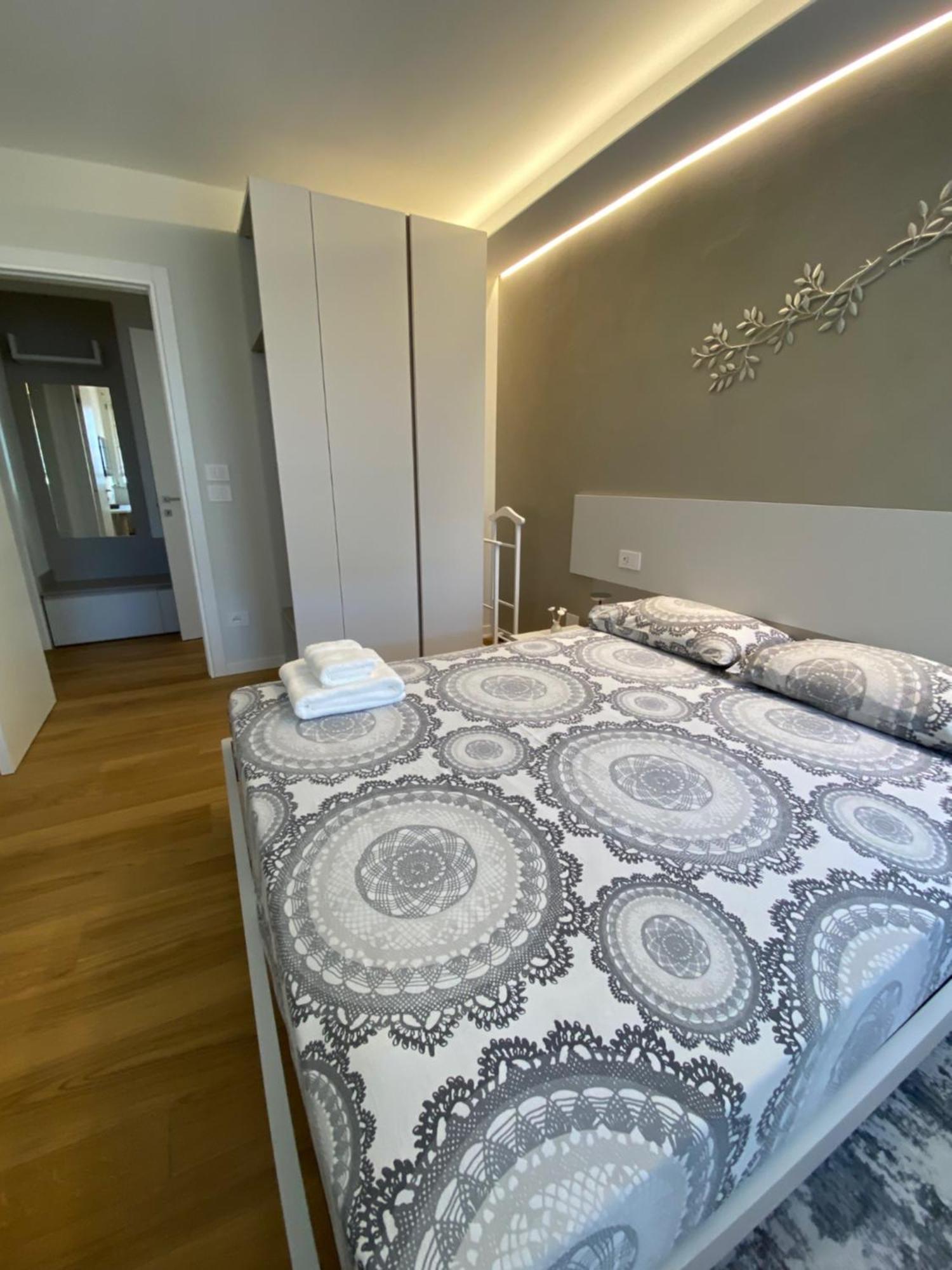 Hz+ Costantini Apartamento Pordenone Exterior foto