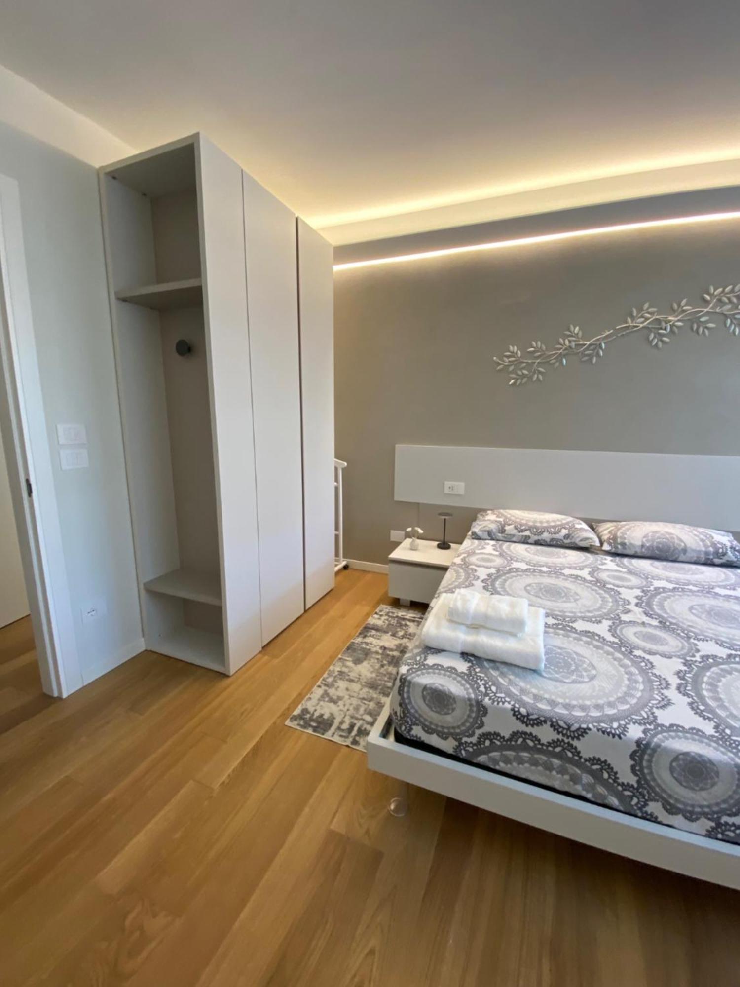 Hz+ Costantini Apartamento Pordenone Exterior foto